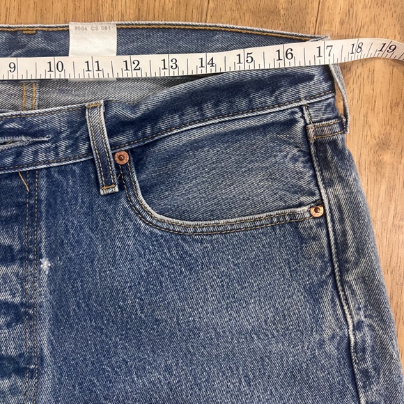 LEVIS Vintage 501 Distressed Classic Wash Straight Leg Jeans - Picture 14 of 16